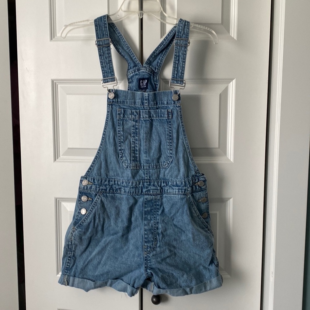 Womens overalls. Only worn once.